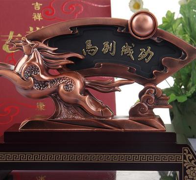 皇家鹏博炭雕与漆雕系列 匠心传承，马到成功之选